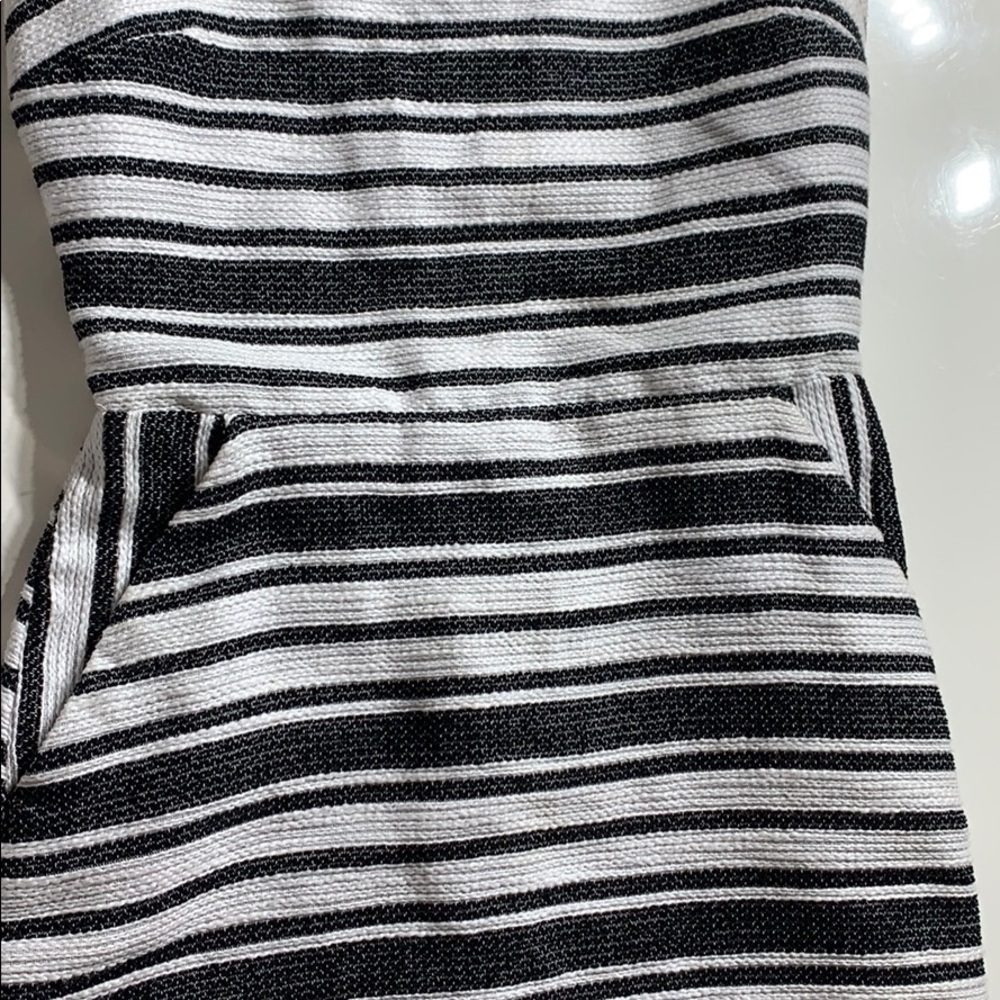 Banana Republic Woven Sleeveless Pocket mini Dress 0 black and white - Picture 4 of 6